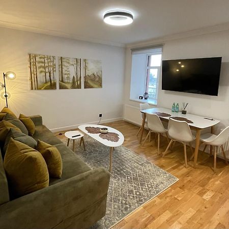 Premium Apartment In Quiet & Historical Area リガ エクステリア 写真